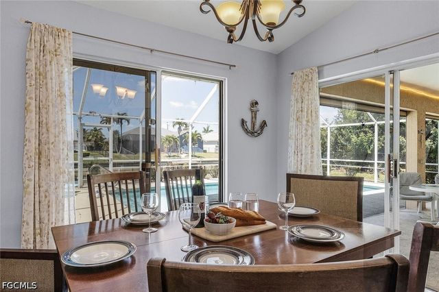 508 SE 9th PL, Cape Coral, FL 33990
