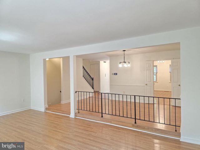 5814 TUDOR LN, Rockville, MD 20852