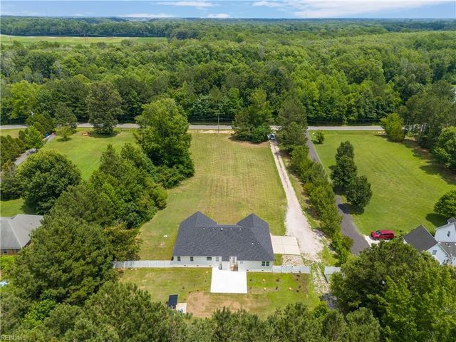 1124 Saint Brides RD W, Chesapeake, VA 23322