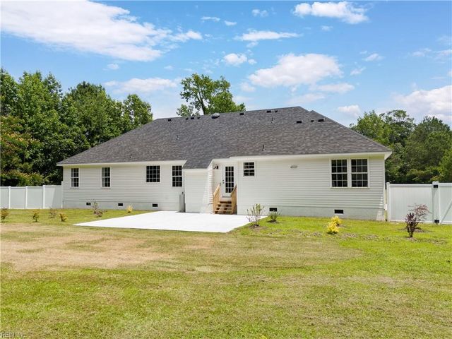 1124 Saint Brides RD W, Chesapeake, VA 23322