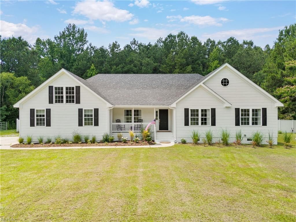 1124 Saint Brides RD W, Chesapeake, VA 23322