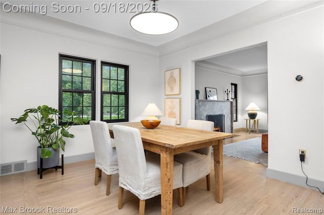 601 Catalpa Drive, Royal Oak, MI 48067