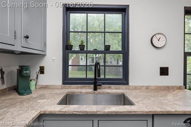 601 Catalpa Drive, Royal Oak, MI 48067