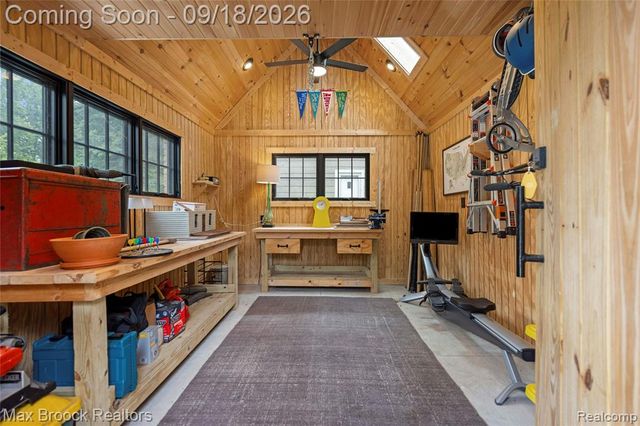 601 Catalpa Drive, Royal Oak, MI 48067
