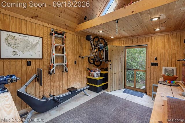 601 Catalpa Drive, Royal Oak, MI 48067