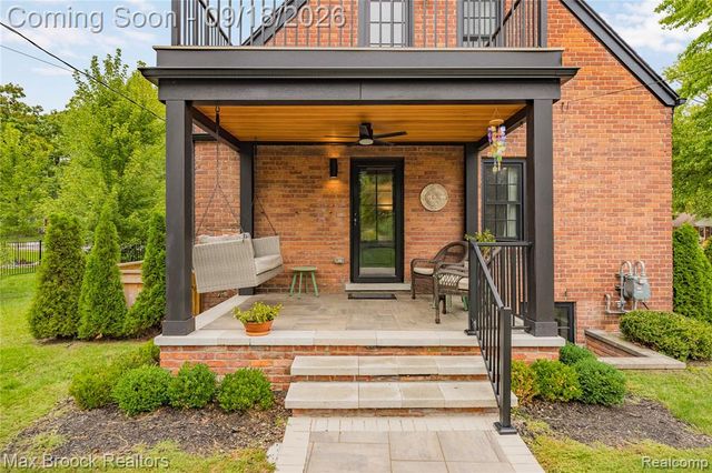 601 Catalpa Drive, Royal Oak, MI 48067