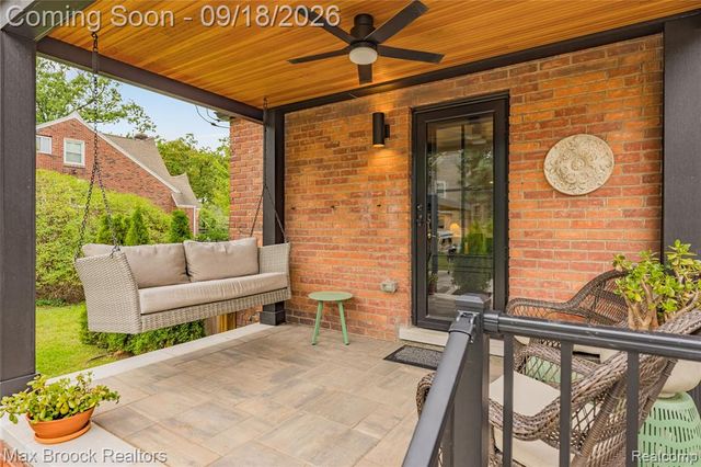 601 Catalpa Drive, Royal Oak, MI 48067