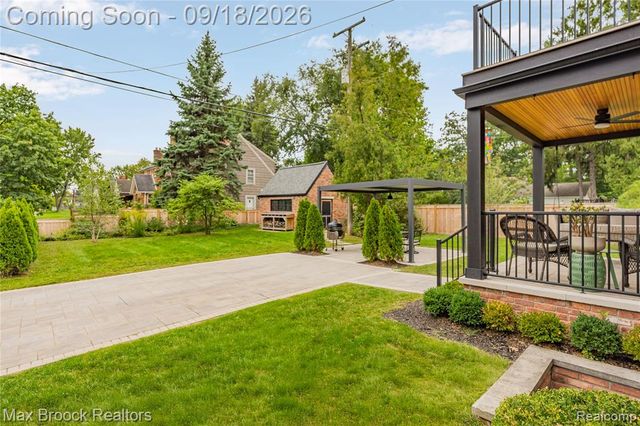 601 Catalpa Drive, Royal Oak, MI 48067