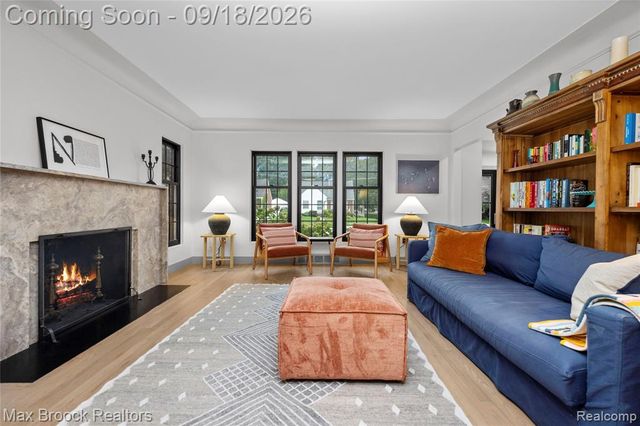 601 Catalpa Drive, Royal Oak, MI 48067