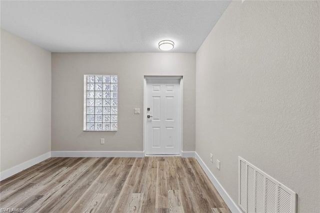 8423 Bernwood Cove LOOP # 405, Fort Myers, FL 33966