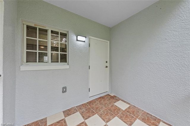 8423 Bernwood Cove LOOP # 405, Fort Myers, FL 33966