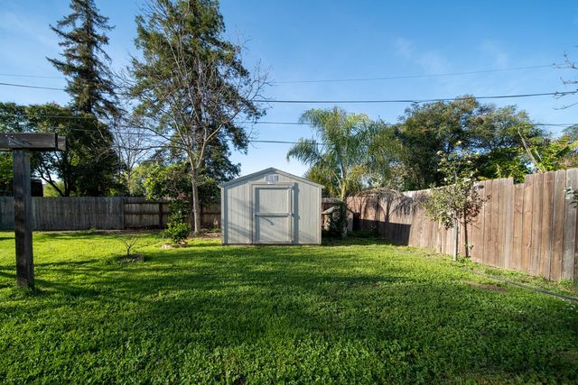 2175 W Alpine Ave, Stockton, CA 95204