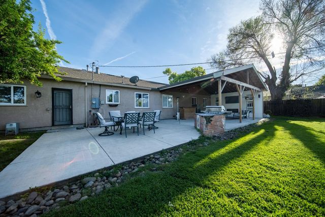 2175 W Alpine Ave, Stockton, CA 95204