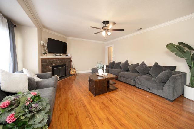 2175 W Alpine Ave, Stockton, CA 95204