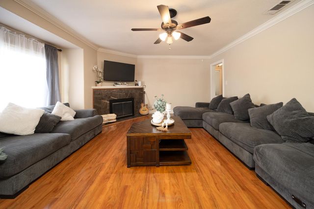 2175 W Alpine Ave, Stockton, CA 95204