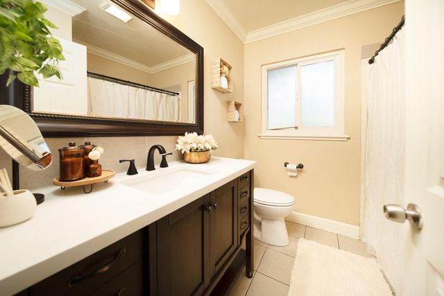 2175 W Alpine Ave, Stockton, CA 95204