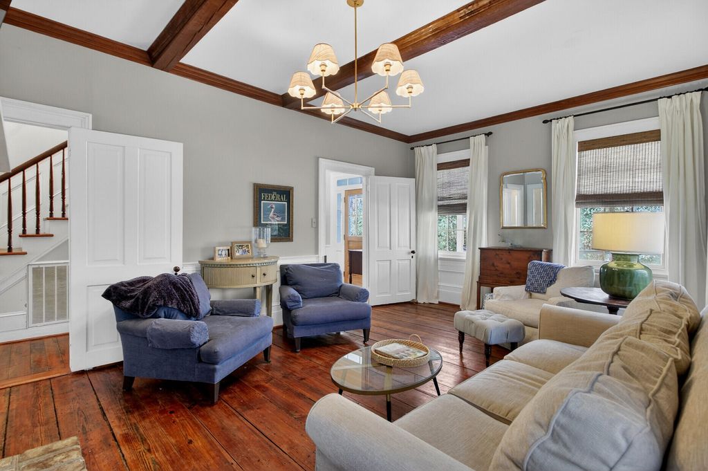 Image 13 of property listing at 104 Dukes Court, Summerville, SC 29483