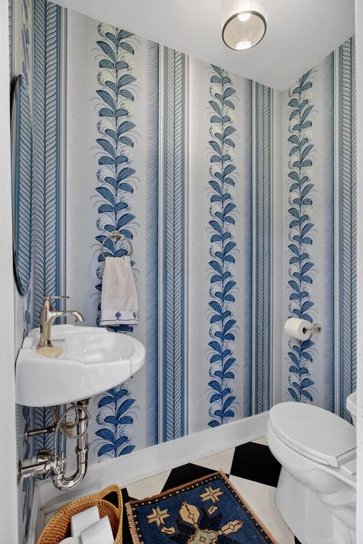 Image 20 of property listing at 104 Dukes Court, Summerville, SC 29483