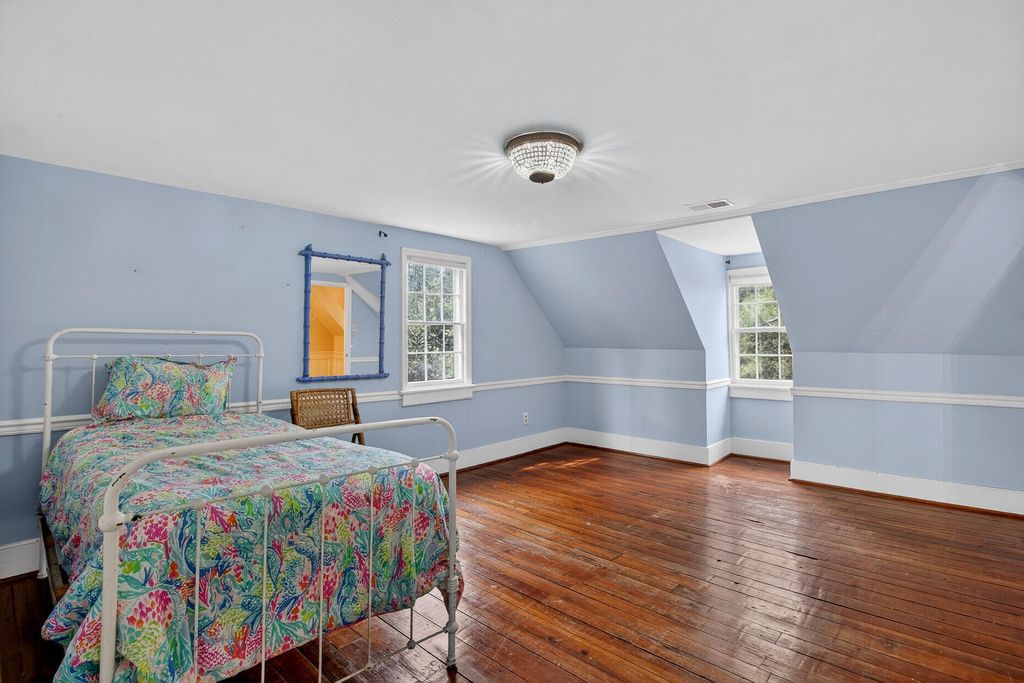 Image 40 of property listing at 104 Dukes Court, Summerville, SC 29483