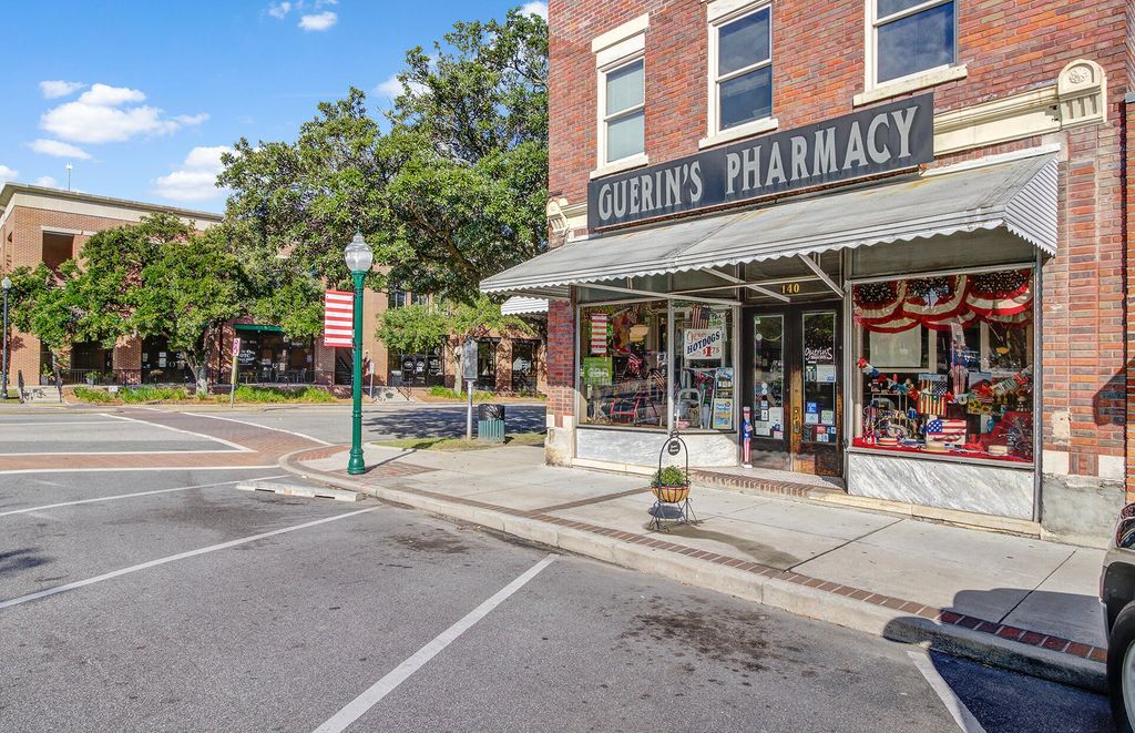 Image 59 of property listing at 104 Dukes Court, Summerville, SC 29483