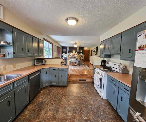 2191 Eden Rd Lot 5, Abilene, KS 67410