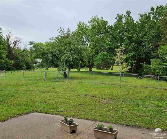 2191 Eden Rd Lot 5, Abilene, KS 67410