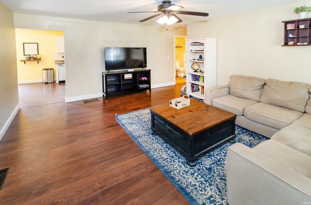 1315 Tupman Road, Evansville, IN 47720