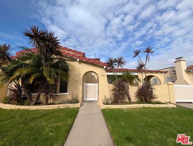 2905 W 83rd Street, Inglewood, CA 90305