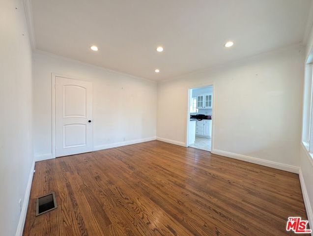 2905 W 83rd Street, Inglewood, CA 90305