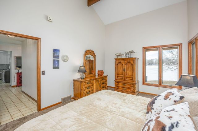 10845 E Royal Road, Morton Twp, MI 49346