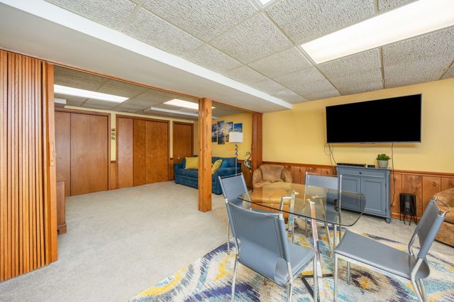 10845 E Royal Road, Morton Twp, MI 49346