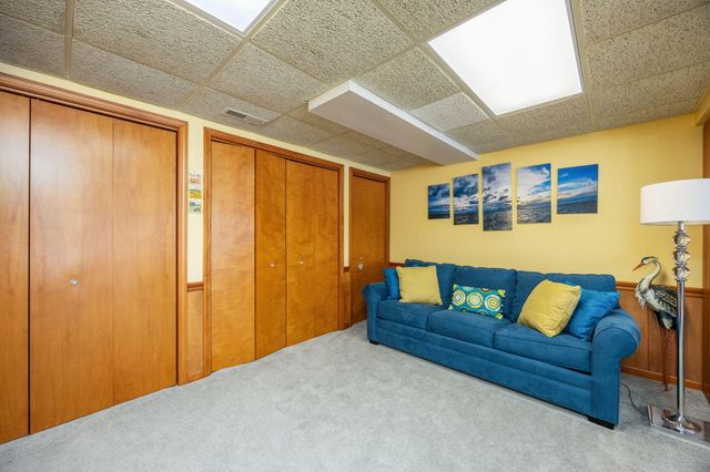 10845 E Royal Road, Morton Twp, MI 49346