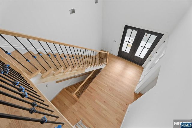 70 Carleton Terrace, Cresskill, NJ 07626
