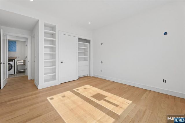 70 Carleton Terrace, Cresskill, NJ 07626