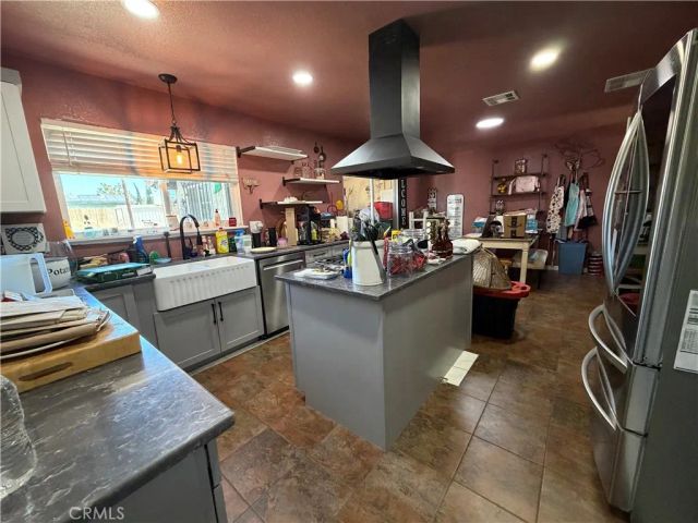 7009 Hanford Ave, Yucca Valley, CA 92284