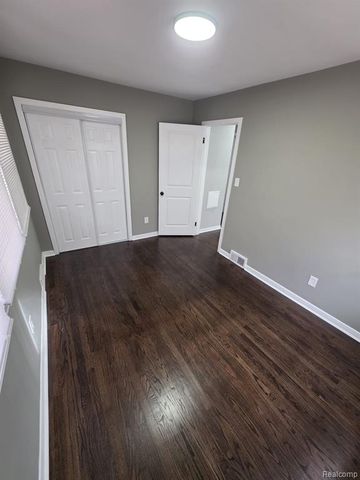 14354 Faust Avenue, Detroit, MI 48223