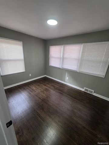 14354 Faust Avenue, Detroit, MI 48223