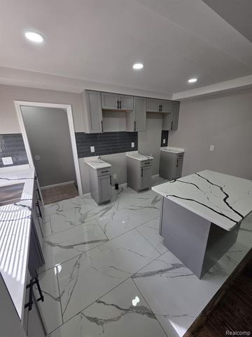 14354 Faust Avenue, Detroit, MI 48223