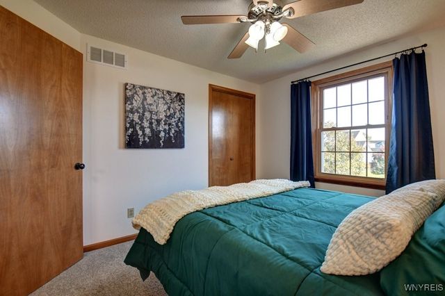 40 Michael Anthony Lane, Lancaster, NY 14043