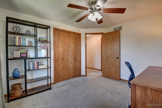 40 Michael Anthony Lane, Lancaster, NY 14043