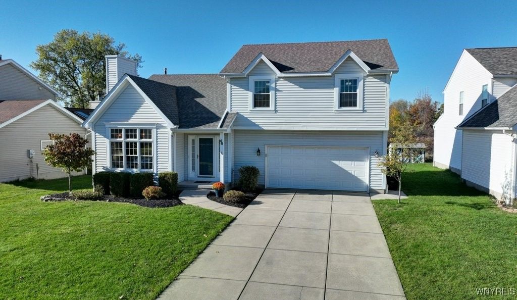 40 Michael Anthony Lane, Lancaster, NY 14043