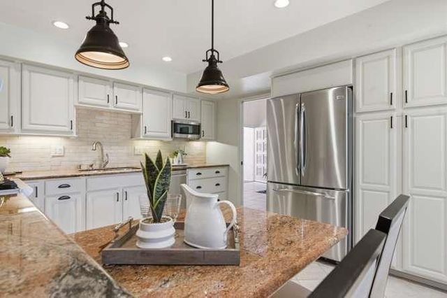 102 Calle Corta, Los Gatos, CA 95032