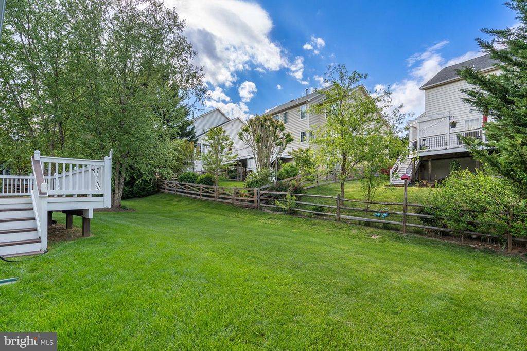 Image 33 of property listing at 18028 RED ROCKS DR, Germantown, MD 20874