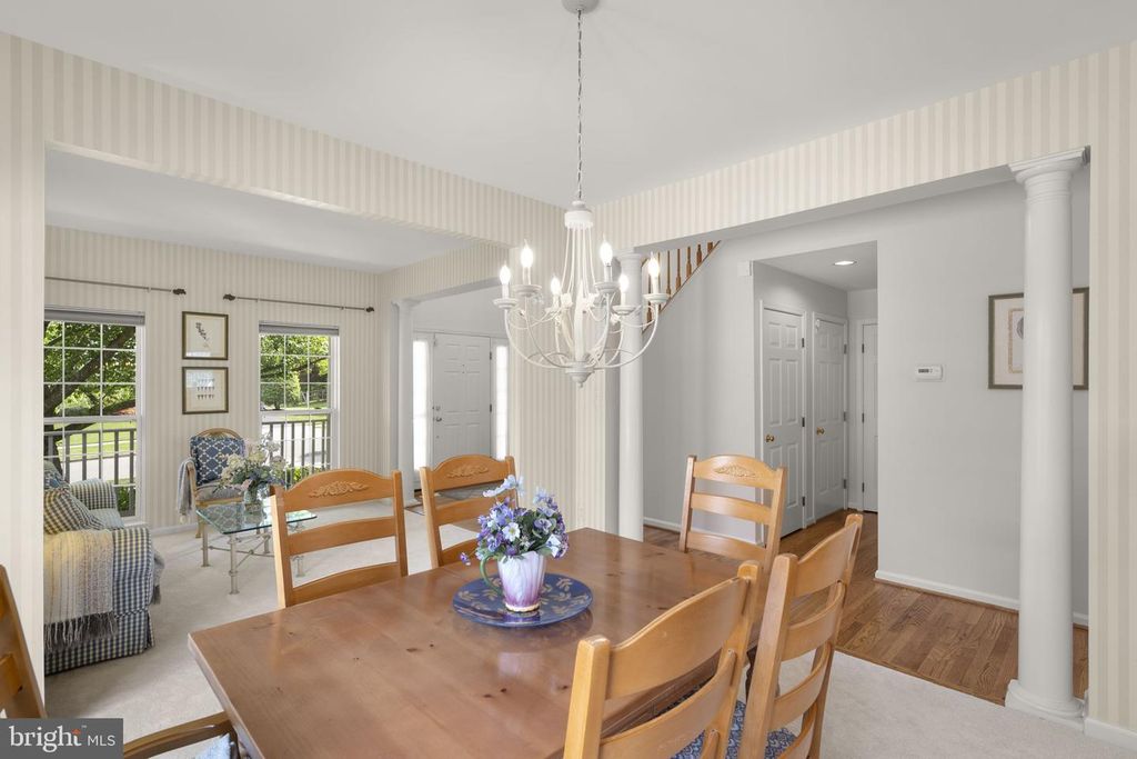 Image 5 of property listing at 18028 RED ROCKS DR, Germantown, MD 20874