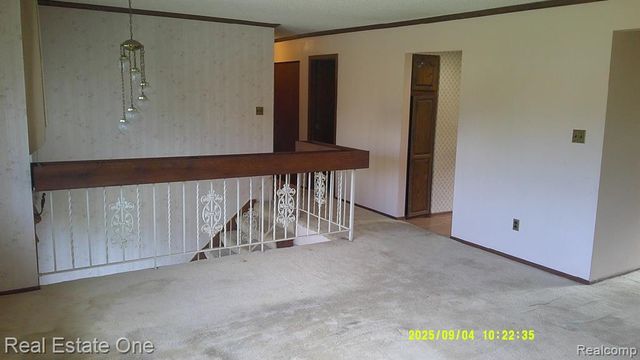 9531 W Outer Drive, Detroit, MI 48223
