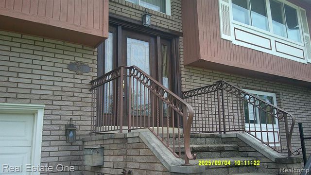 9531 W Outer Drive, Detroit, MI 48223