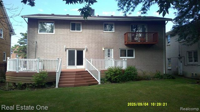9531 W Outer Drive, Detroit, MI 48223