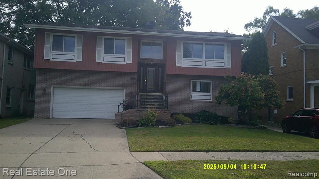 9531 W Outer Drive, Detroit, MI 48223