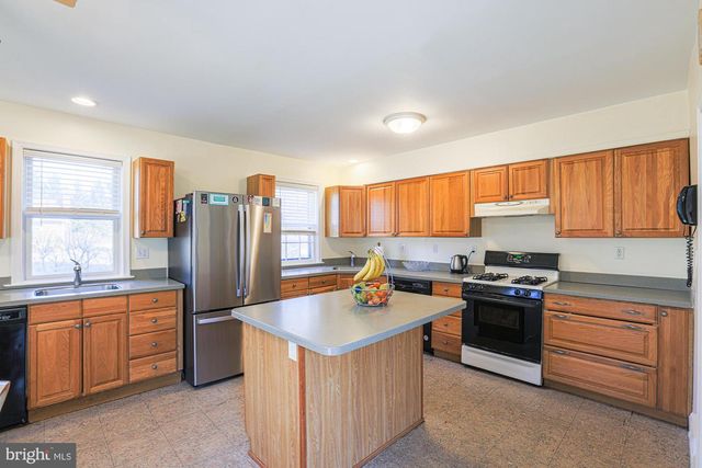 2600 TANEY RD, Baltimore, MD 21209