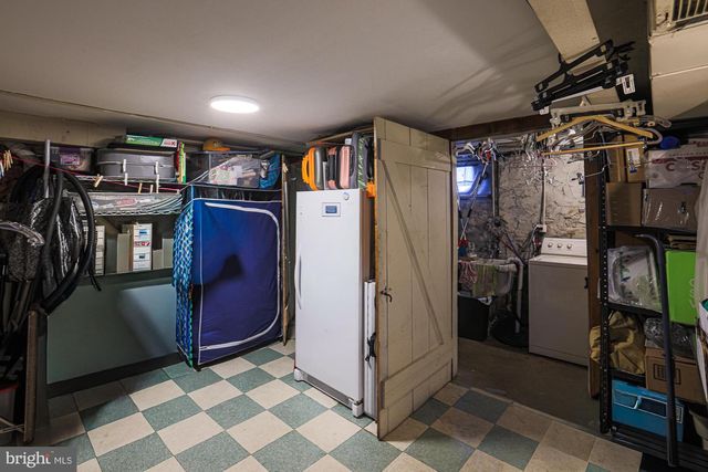 2600 TANEY RD, Baltimore, MD 21209